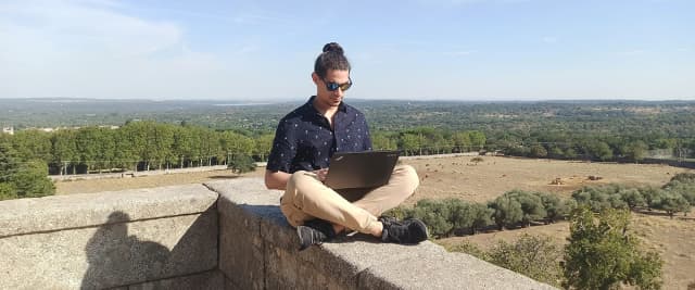 How to Work from Anywhere: Become a Digital Nomad