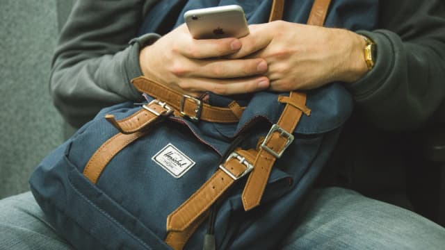 Best Travel Apps for Planning & Getting Around Like an Expert