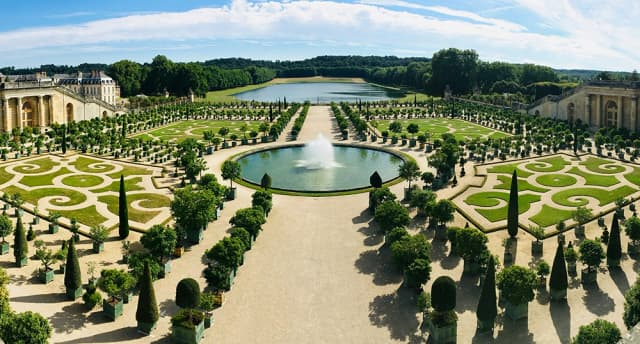 How to Spend 48 Hours & $250: A Weekend in Paris Itinerary